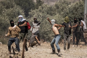 Nahost-Konflikt: Israelische Siedler greifen palästinensisches Dorf im Westjordanland an