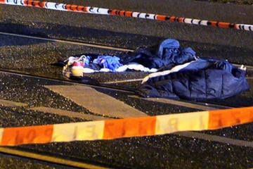 Tragödie im Norden: Mann wird von Straßenbahn erfasst und stirbt