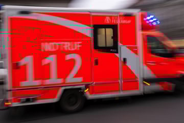 Wer hat was gesehen? Passanten finden schwer verletzten Mann in Cotta