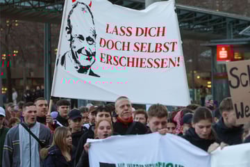 Schulstreik: Sächsische Schüler protestieren gegen die Wiedereinführung der Wehrpflicht