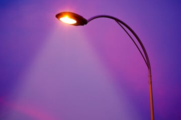Licht an, Licht aus: Mann manipuliert jahrelang Straßenlaterne