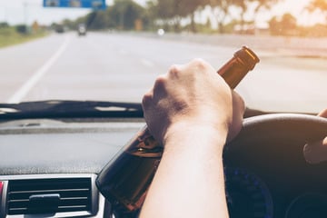 Traurige Bilanz zum Vatertag: Betrunkene Männer bauen reihenweise Unfälle