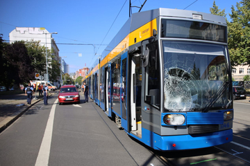 Radfahrerin (24) im Leipziger Osten von Tram erfasst!