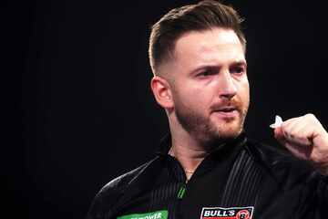 Deutsches Darts-Märchen geht weiter! Debütant haut zweifachen Weltmeister raus