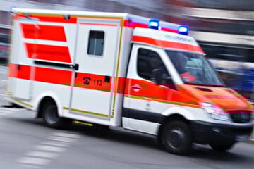Schwerer Unfall in Köpenick: Lkw überrollt Teenager samt Fahrrad