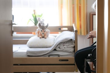 Frühstück mit Überraschung: Betrunkener US-Soldat in Unterhose verirrt sich ins Altenheim