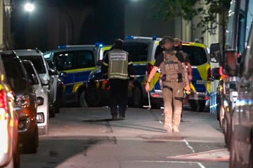 21-Jährige bedroht Jugendliche mit Messer: SEK-Einsatz in Wuppertal