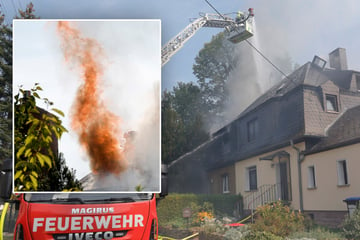 Chemnitz: Feuerwehreinsatz in Chemnitz: Doppelhaus in Flammen!