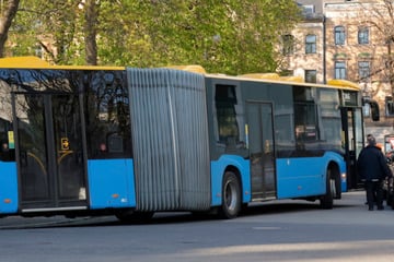 Verfahrene Situation in Chemnitz: Busfahrer verirrt sich und blockiert Kreuzung