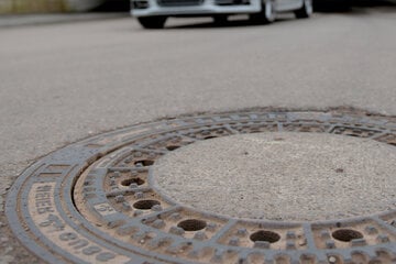 Ring fällt in Gully: Mann (†29) stirbt nach Rettungsversuch im Krankenhaus