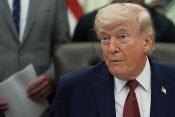 Nahost-Konflikt: US-Marine soll iranisches Frachtschiff beschossen und geentert haben