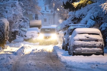 Schnee in Bayern: Zig Unfälle, Streckensperrung bei der Bahn