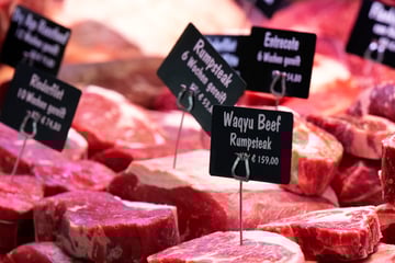 Edle Delikatessen, falsche Identitäten: Betrüger fliegt in Metzgerei auf