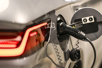 E-Auto-Lüge? Wissenschaftler werfen EU "Fehlsteuerung" bei CO2-Vorgaben vor