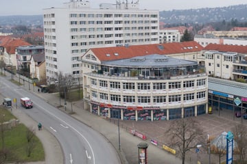 Dresden: Jugendliche sind zu laut, dann kommt Macheten-Frau