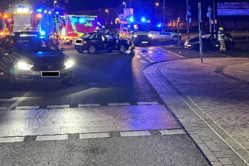 Kreuzungs-Crash im Harz: Mercedes-Fahrerin wird verletzt