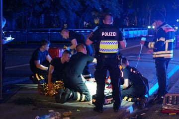 Messerattacke: Streit im Drogenmilieu? Schwer verletzter Mann an Bushaltestelle gefunden