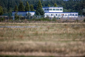 Bald Drohnen und Flieger? Deutsche Marine prüft Flughafen im Norden