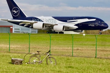 Dresden: Jubiläums-A380 in Dresden gestartet: Doch Flughafen muss Spotter-Tour absagen - aus diesem Grund
