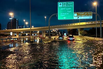 "Ganz Dubai unter Wasser": Massive Unwetter sorgen für Chaos und Todesopfer!