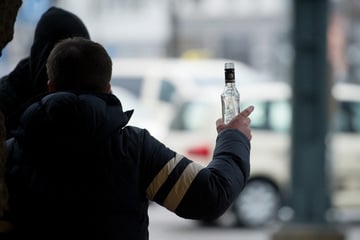 Berlin: Trockengelegt: Alkohol-Verbot an Berliner S-Bahnhöfen