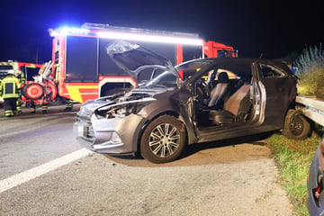 Unfall A8: Ungebremst ins Stauende auf A8 gerast: Verursacher flüchtet zu Fuß!