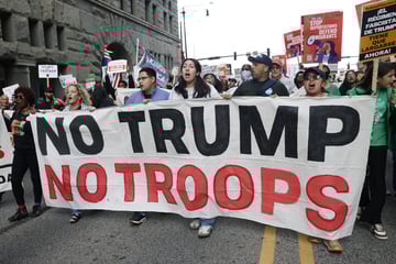 National Guard troops sent by Trump begin withdrawing from Chicago and Portland