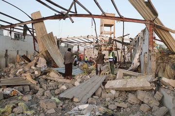 US accused of potential war crime in deadly bombing of migrant detention center in Yemen