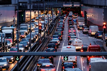Igitt! Schlachtabfälle sorgen für Verkehrschaos: Aubinger Tunnel stundenlang gesperrt