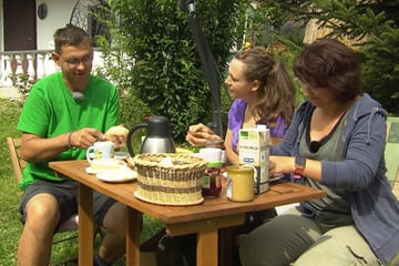 Bauer sucht Frau: Bauer sucht Frau: Was Hofdamen am Arm von Sachse Thomas entdecken, ist ein Schock