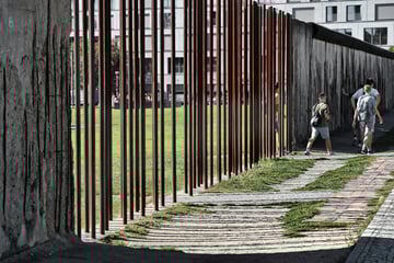 Berlin: 64 Jahre Mauerbau - Berlin gedenkt der Opfer des DDR-Grenzregimes