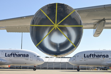 Lufthansa: Größtes Flugzeug der Welt: Lufthansa bringt A380 zurück