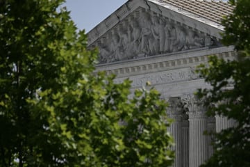 Supreme Court sidesteps ruling on Republican-backed social media laws