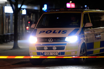 Schüsse in Vorort von Stockholm: Ein Toter und drei Verletzte
