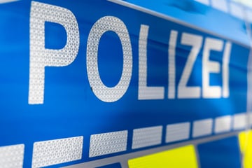 Frankfurt: Nazi-Parolen in Frankfurter Straßenbahn gerufen: Polizei ermittelt und sucht Zeugen