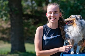 Dresden: Heute im TV: Frauchen Daria und Vierbeiner Willy jagen Deutschlands Hundekrone