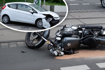 Kreuzungs-Crash in Connewitz: Ford und Yamaha krachen zusammen, Biker im Krankenhaus