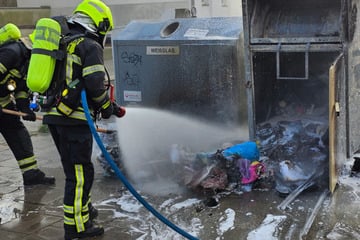 Chemnitz: Brennender Altkleider-Container in Chemnitz