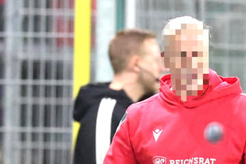 Einen Spieltag vor Schluss: Drittliga-Trainer macht sich aus dem Staub!