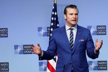 Hegseth addresses accusations of "betrayal" amid shock over Trump's plan for peace talks with Putin