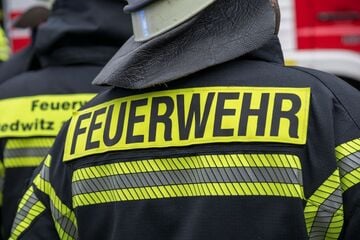 Betriebshalle in Flammen: Millionenschaden nach Großbrand