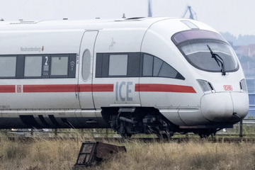 Feuer im ICE? Bahnstrecke bei Erfurt gesperrt