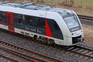 Schlamm überspült Gleise: Bahnverkehr im Südharz steht still
