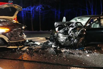 Tödlicher Unfall im Taunus: Skoda gerät in Gegenverkehr und kracht frontal in Audi