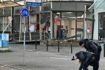 Sparkasse in Magdeburg gesprengt: Geld verteilt sich auf der Straße!