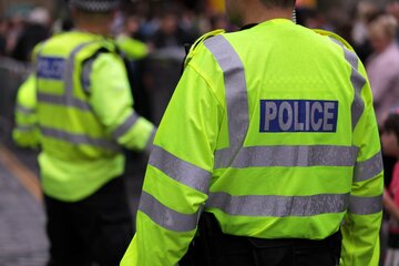 Riesiger Missbrauchsskandal in England: Schwere Vorwürfe gegen Polizei