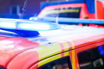 Tödlicher Unfall in Sachsen: Mann stirbt noch an Unfallstelle