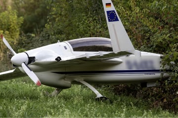 Glück im Unglück: Pilot nach Bruchlandung unverletzt