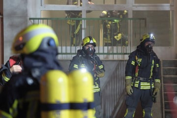 Leipzig: Schon wieder Flammen in der "Langen Lene"! Feuerwehr evakuiert 50 Bewohner