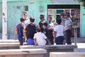 Schüsse auf Spielplatz: Zwei Tote, mehrere Kinder verletzt